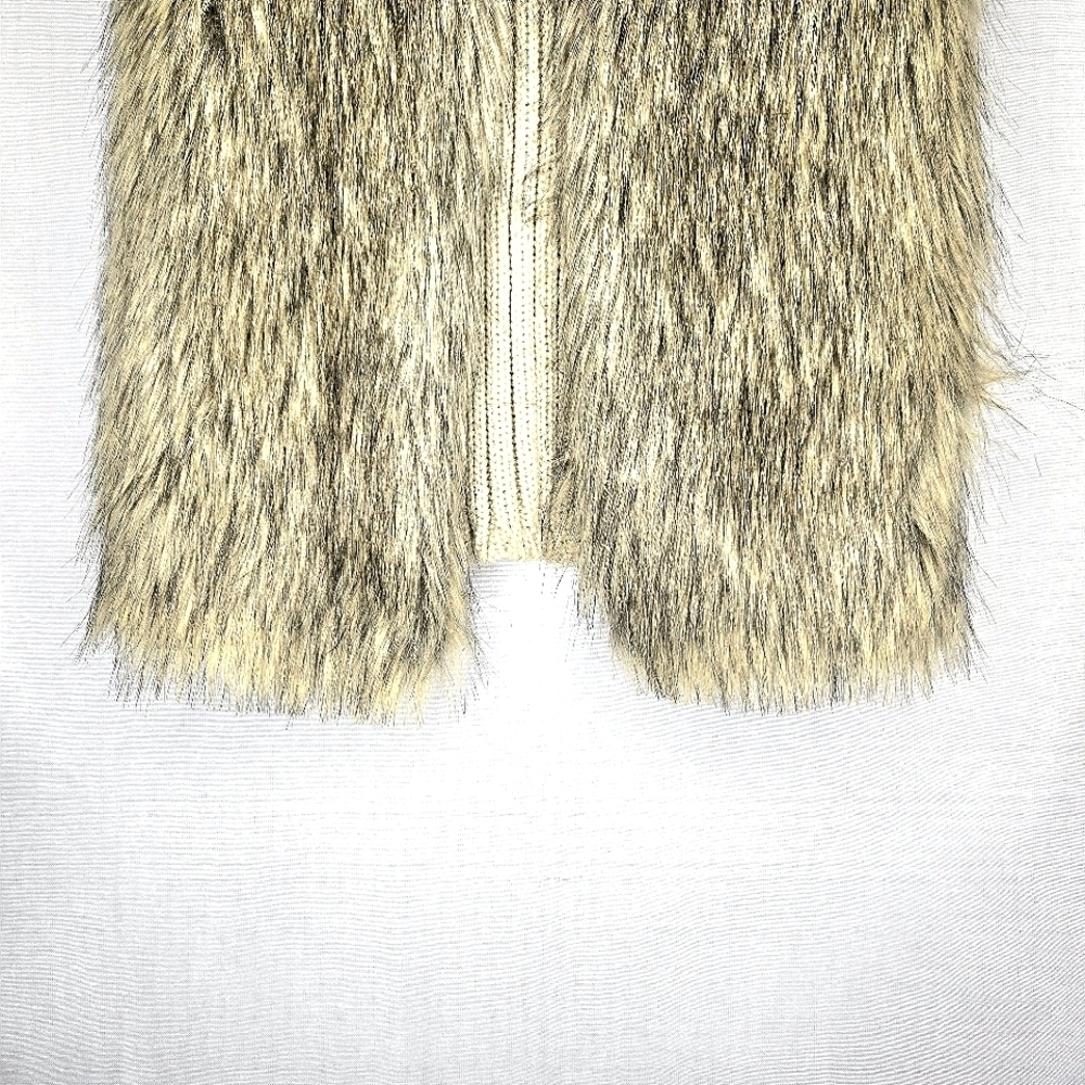 Hippie Rose sweater vest with faux fur front. Tan/black, Size XS - Picture 4 of 11